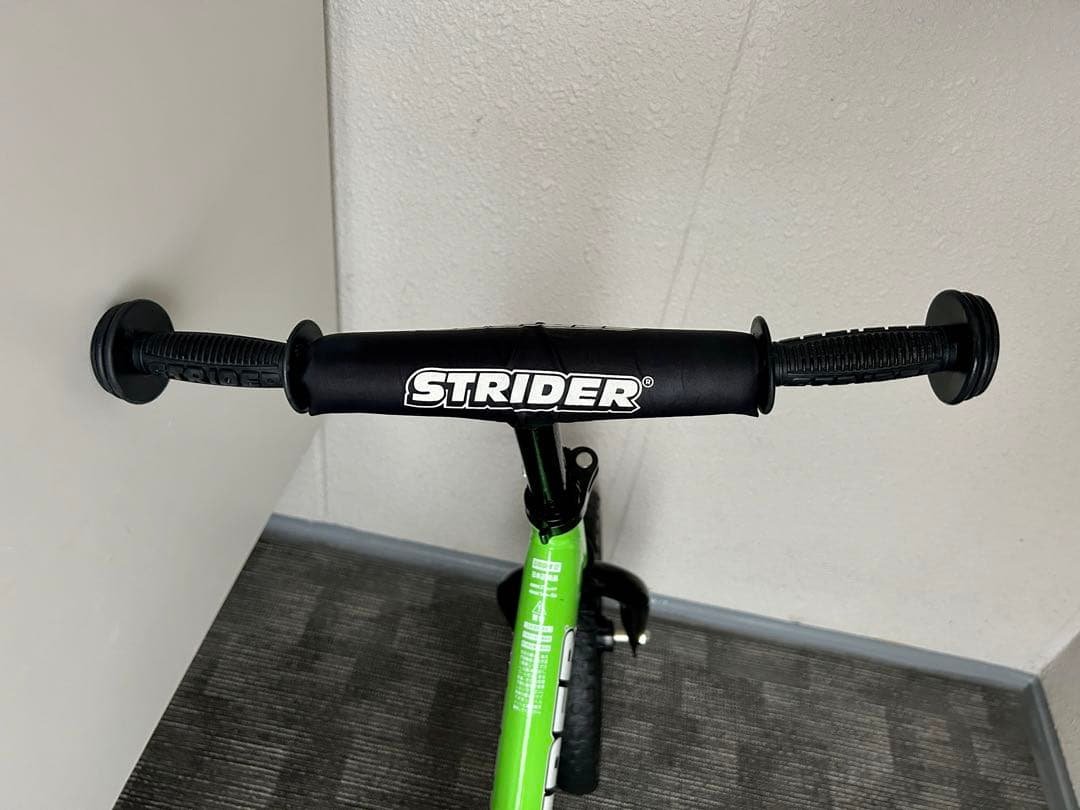 ストライダー スポーツモデル 12インチ グリーン