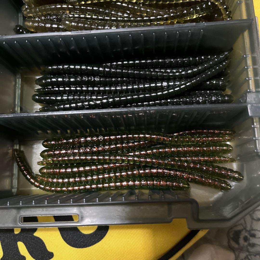 大量! 常吉ネコリグワームだと思います♪