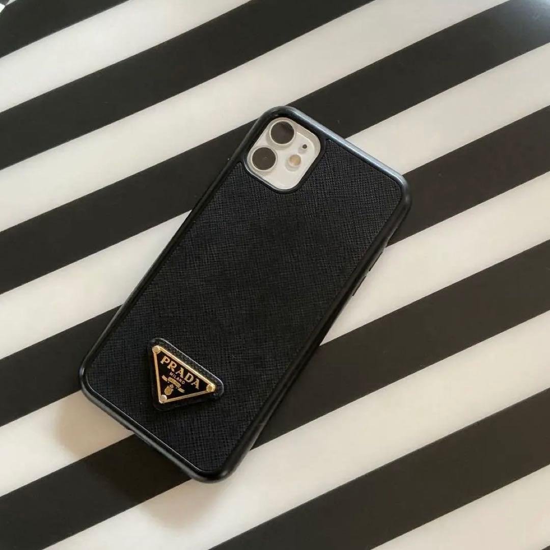 PRADA iPhone 11 ケース ブラック　プラダ　中古美品