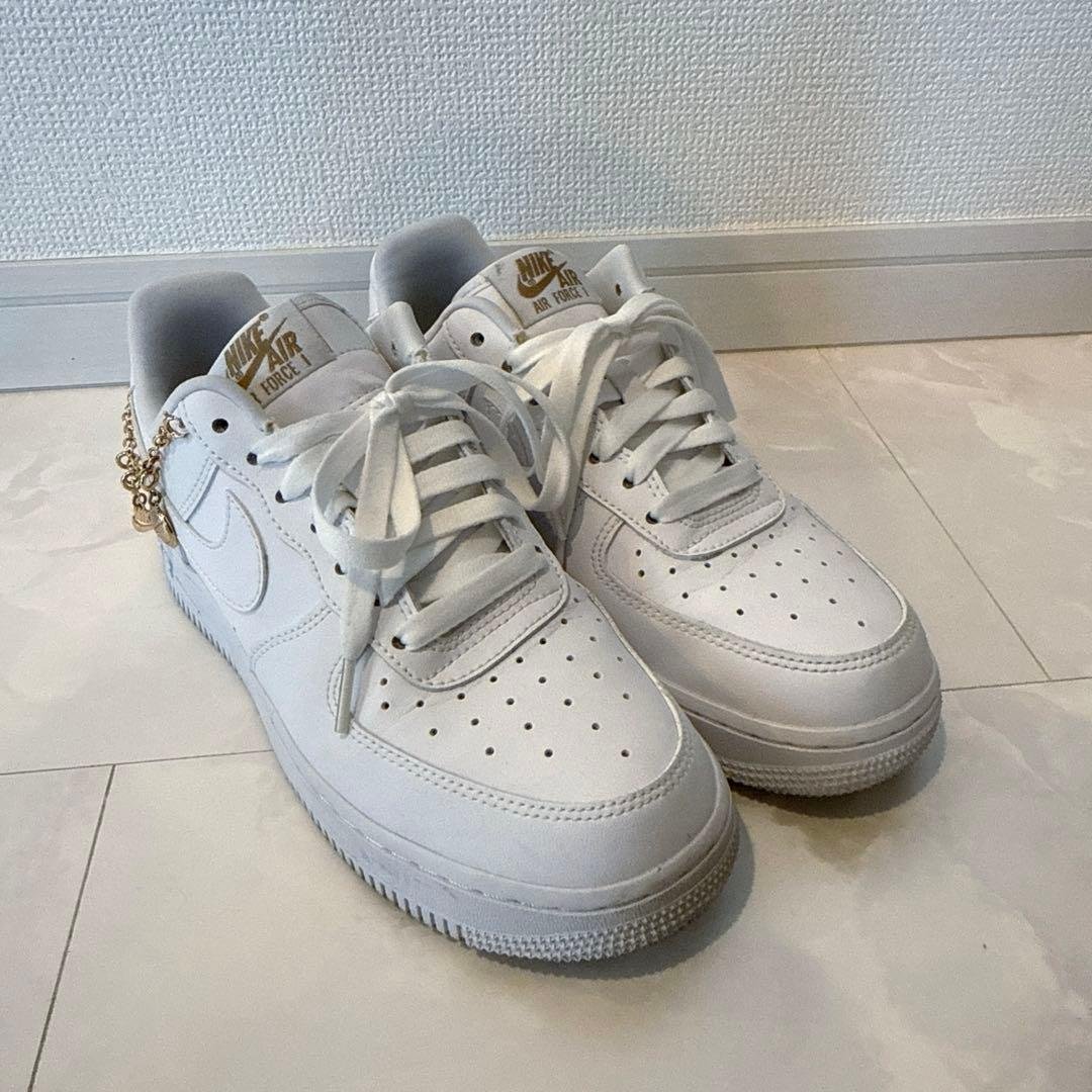 専用　　NIKE エアフォース1 ペンダント 24 ホワイト スニーカー