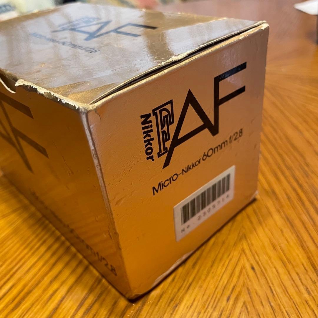 AF MICRO NIKKOR 60mm f/2.8 ニコン　レンズ　箱入り