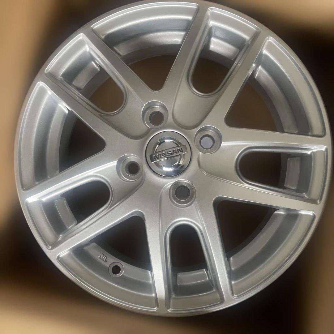 f*i様 日産純正オプション扱い　14インチホイール