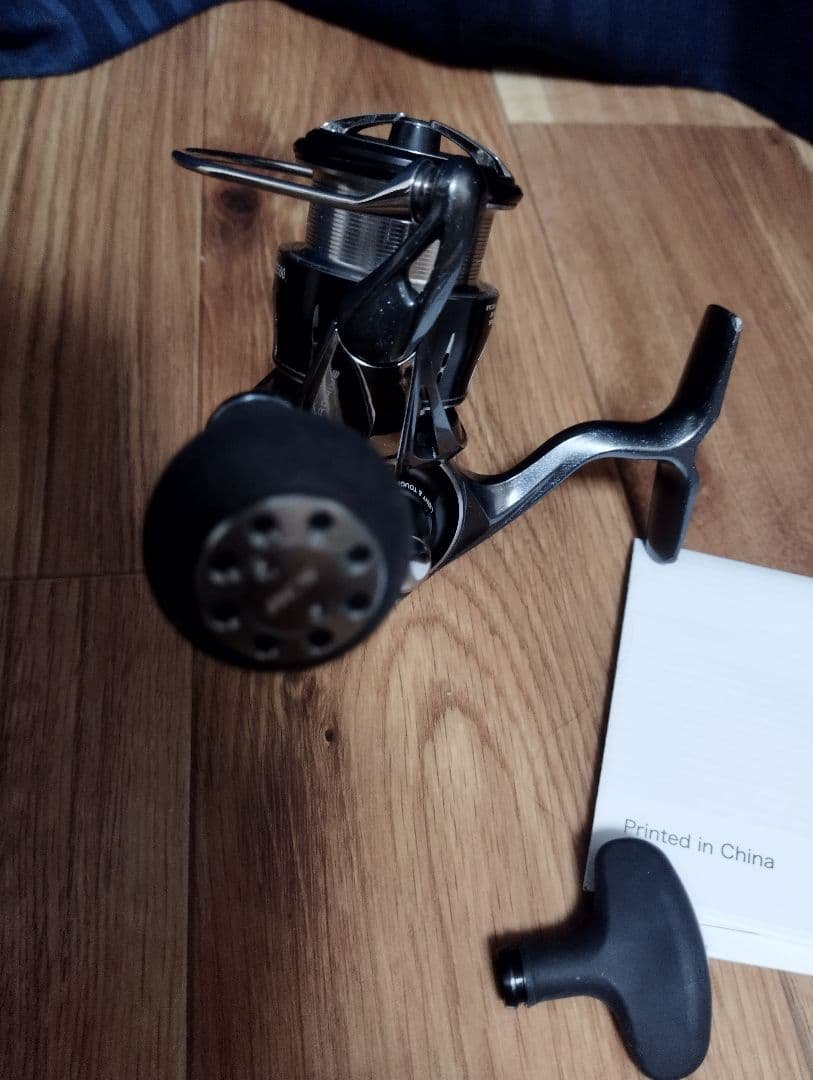 LUVIAS PC LT2500 スピニングリール