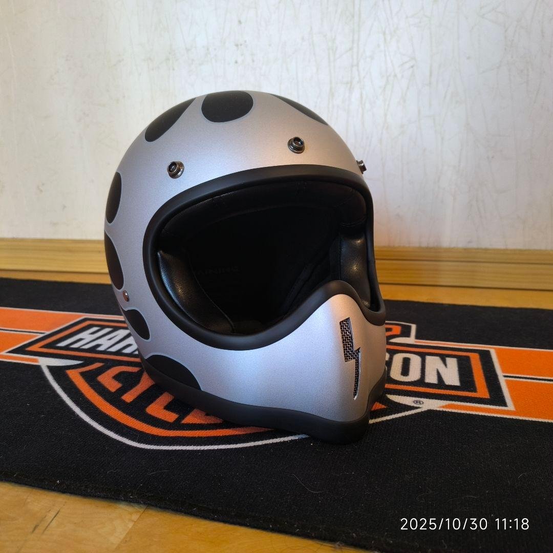 Thompson　ヘルメット ファイヤーパターン　スペース