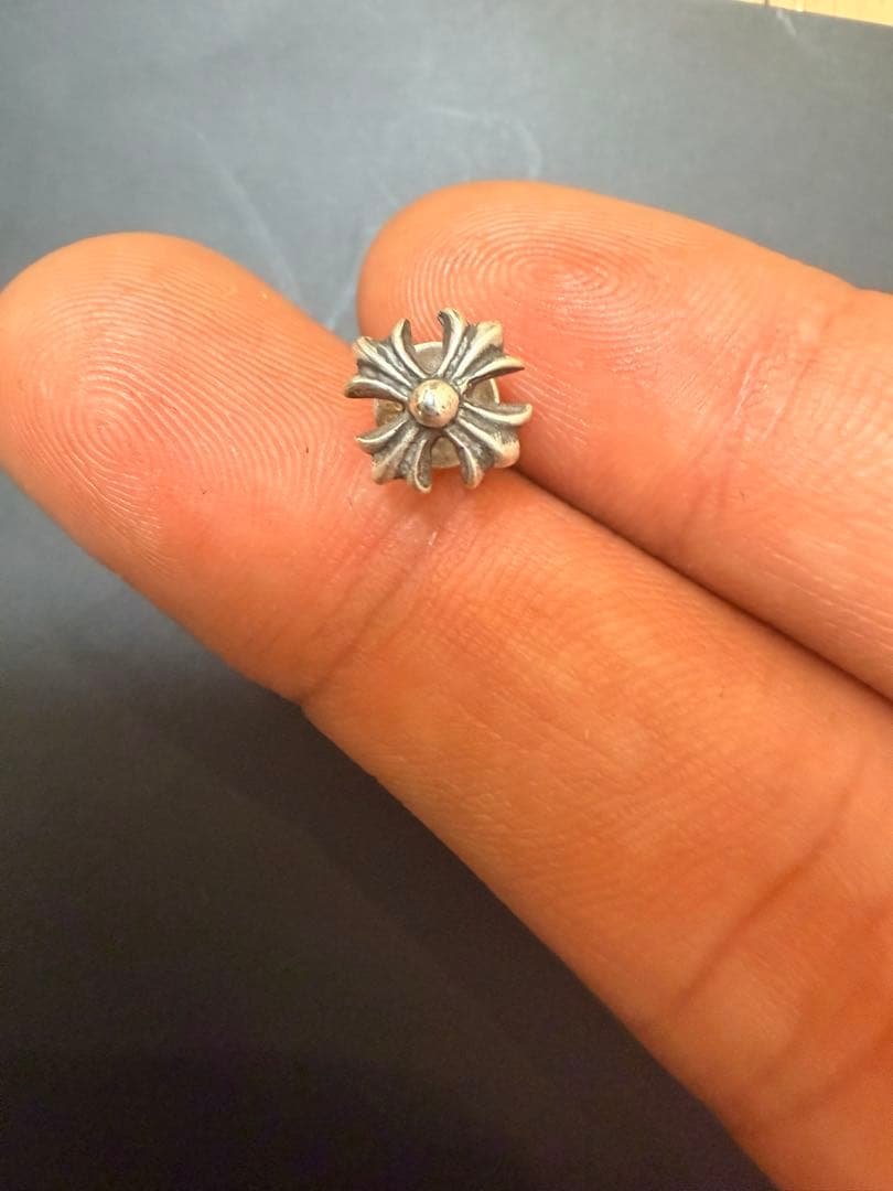 クロムハーツ No2 CH PLS/CH プラススタッドシルバーピアス