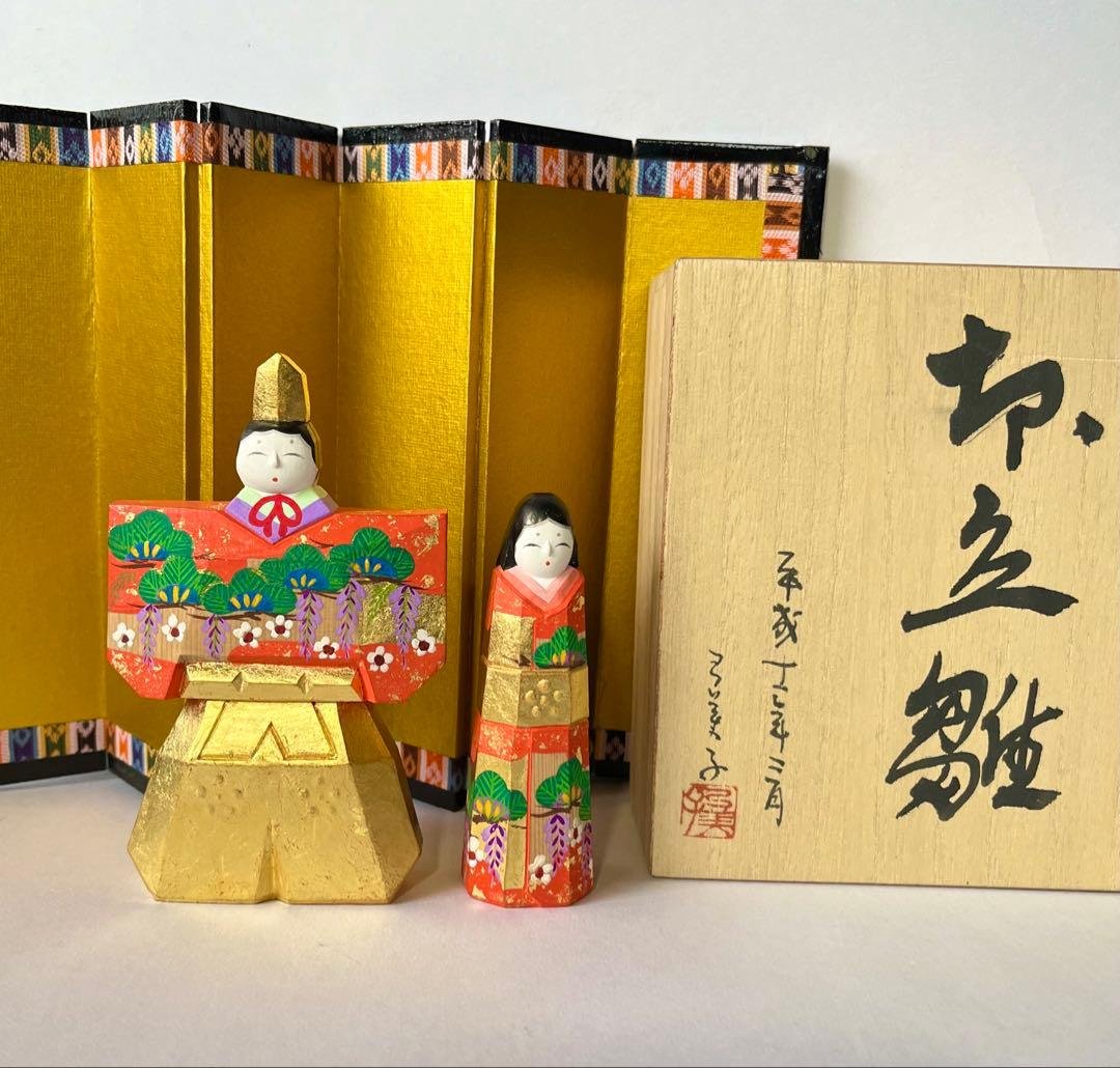 ロ*ー様 一刀彫 立雛 3.5寸