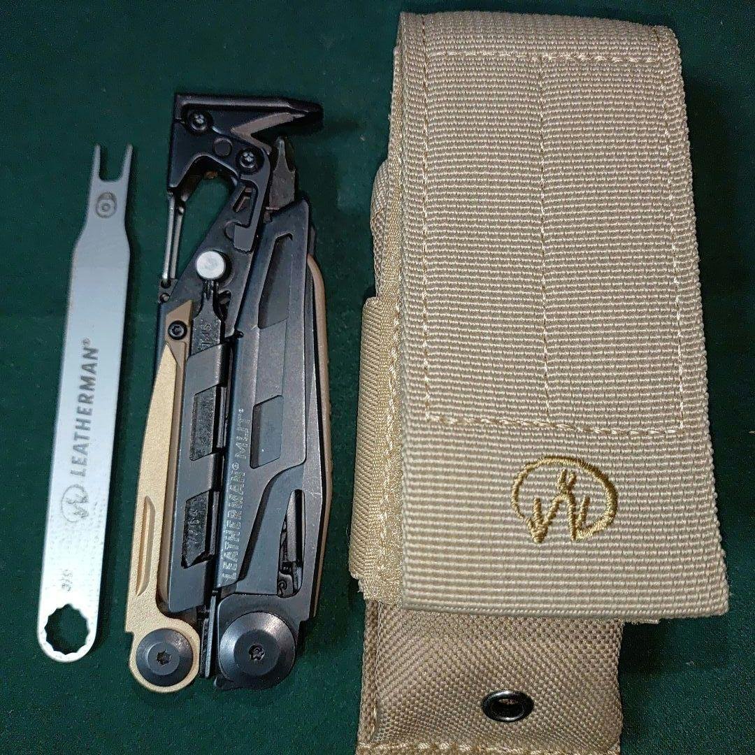 未使用 LEATHERMAN MUT マルチツール ブラック/タン