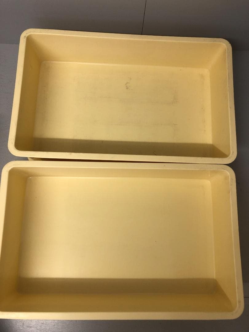 よーまる３個　セキスイ　食品用コンテナ　ＰＬ－１４７　クリーム　蓋1つ