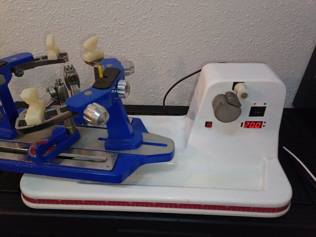 電動ガット張り機　ストリングマシン