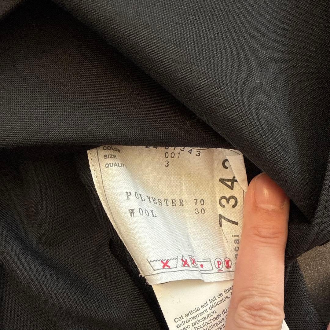 サカイ黒のプリーツ半袖チュニック