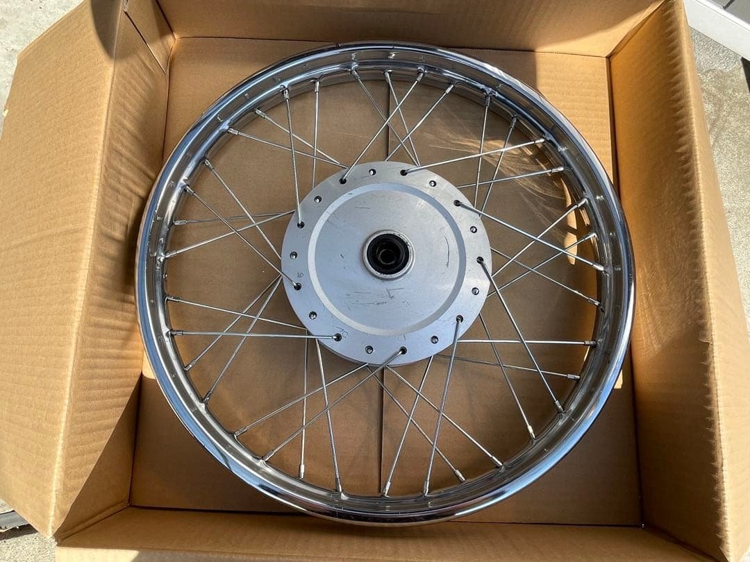 JA07 スーパーカブ110 純正フロントでかドラムホイール美品　17インチ