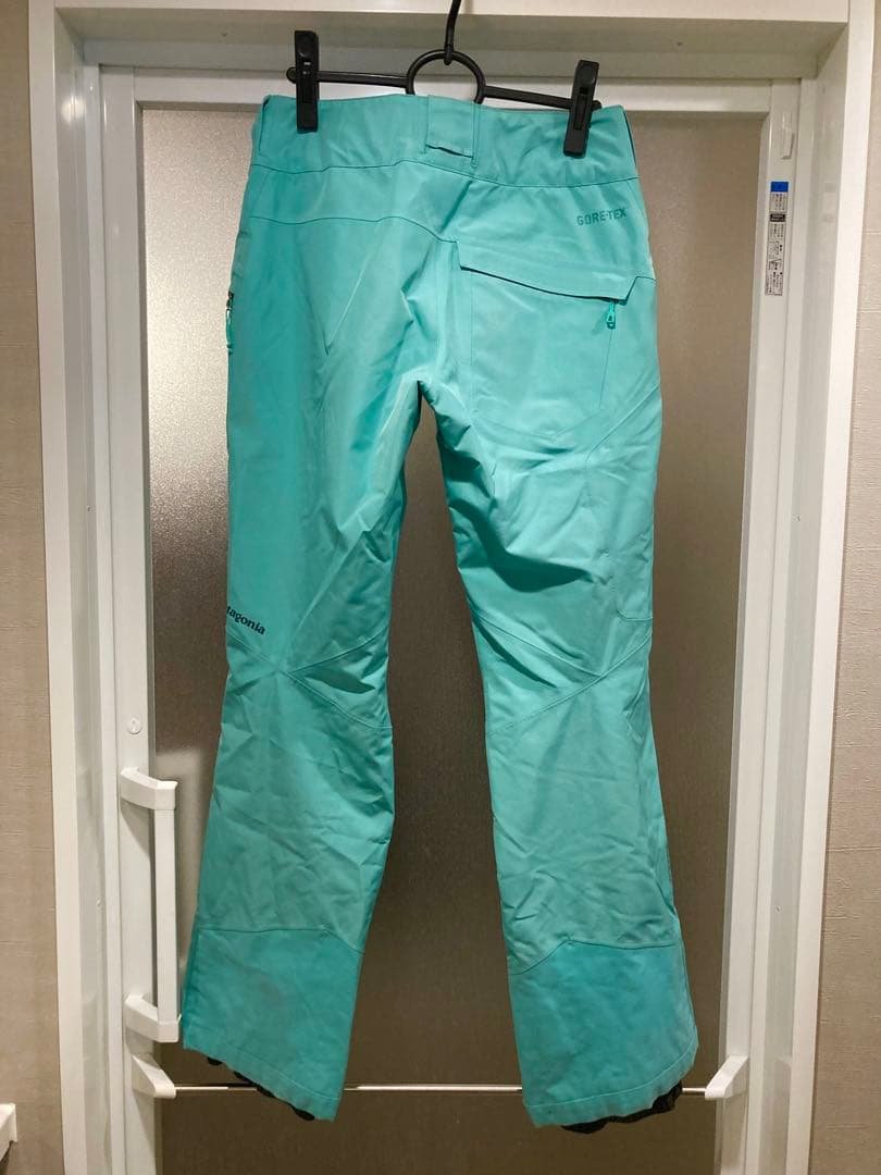 patagonia レディーススリム・インサレーテッド・パウダー・ボウル・パンツ