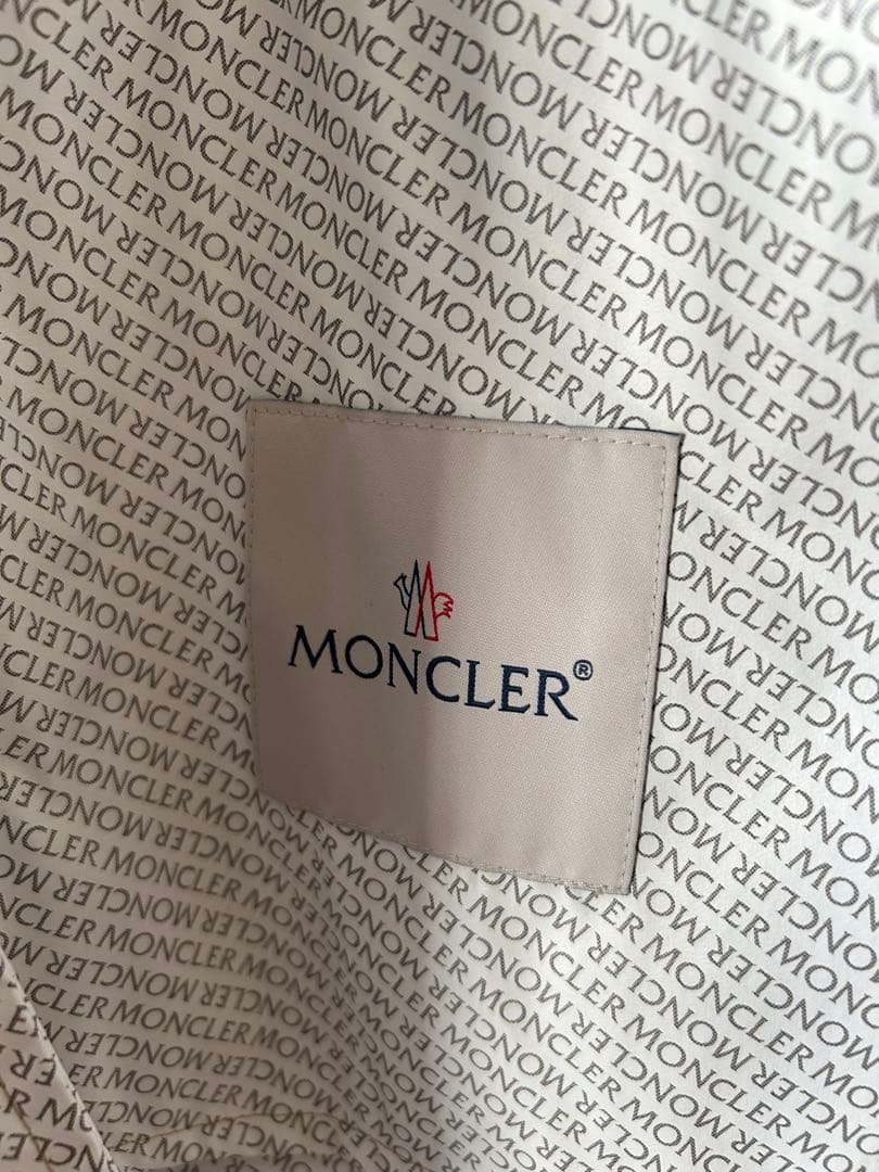 Moncler モンクレール　TEVENNEC コート