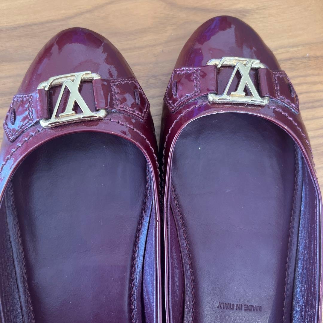 LOUIS VUITTON ワインレッド フラットシューズ