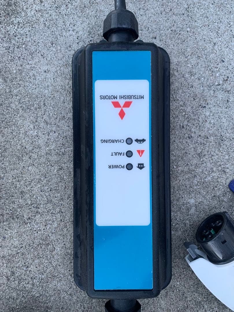 三菱アウトランダー 純正 充電ケーブル 9482A332 200V