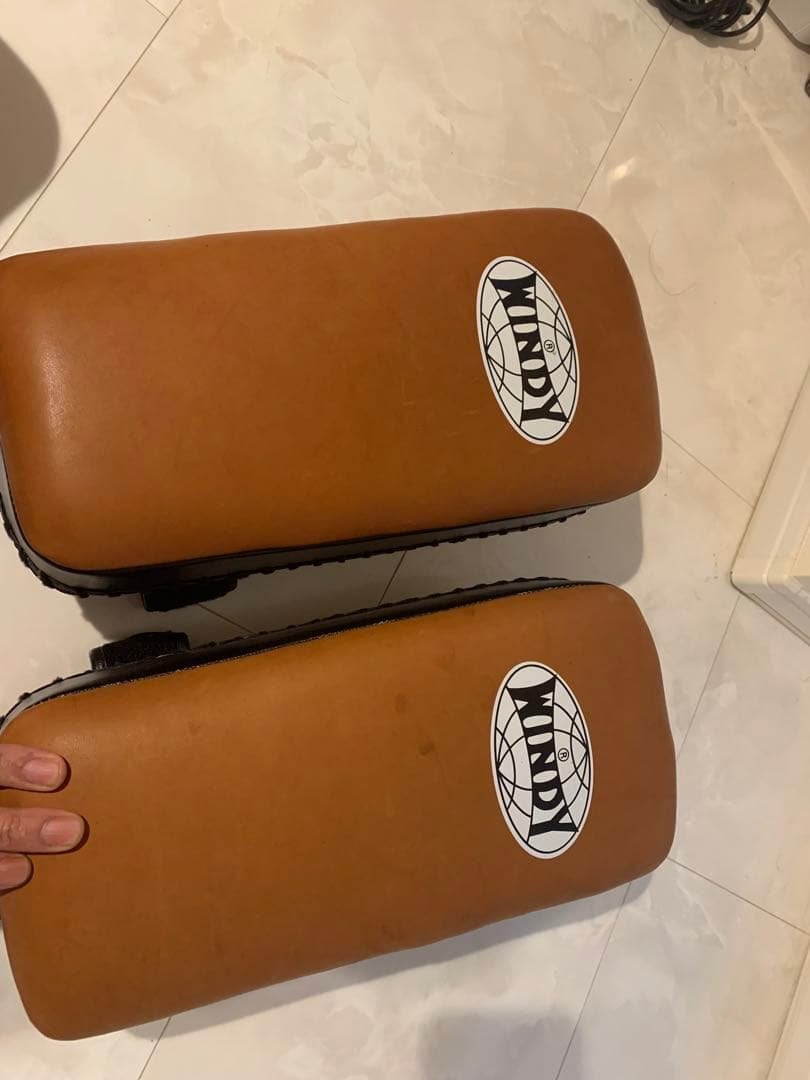 WINDY キックミット ブラウン レザー