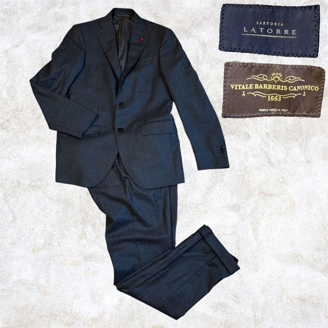 サルトリアラトーレ　スーツ　セットアップ　ブートニエール付　イタリア製