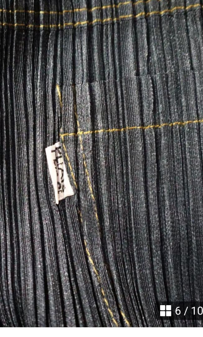 プリーツプリーズ　デニム転写　ブラックジーンズ　3
