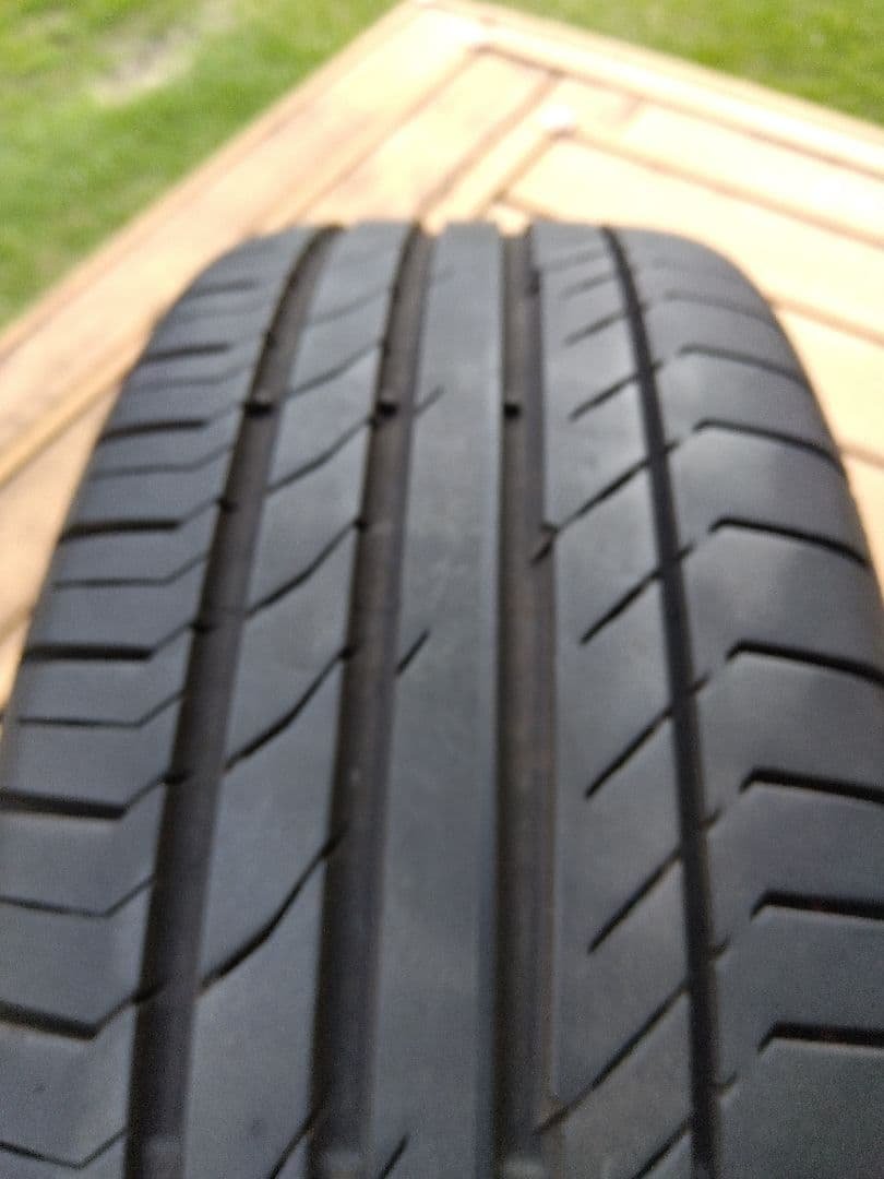 スイフトスポーツzc33s 17インチ ホイール コンチネンタルタイヤ付き1本