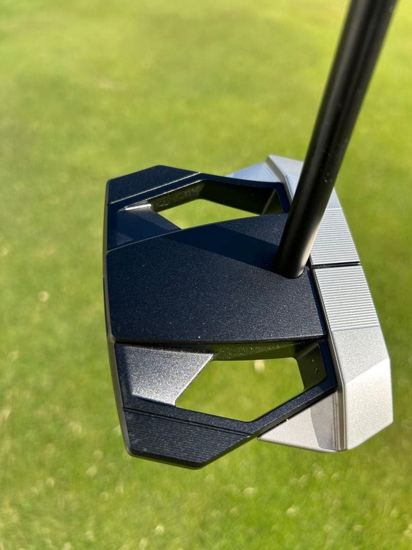 テーラーメイド　ゼロトルクパター