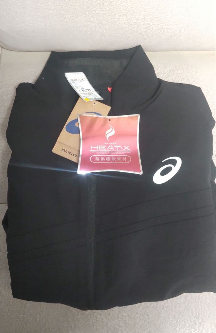 ピ*ー様 新品未使用ASICS A77エボリューションウィンドブレーカー上下セッ