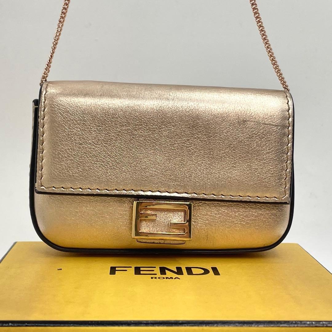 フェンディ　マンマバケット　チェーンショルダー　マイクロ　ミニ