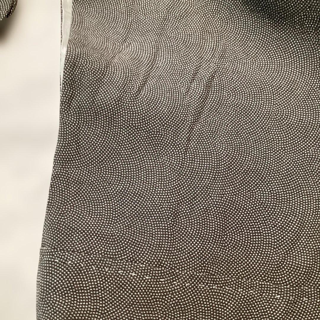 高級江戸小紋　似たり鮫柄　上質な生地に八掛もおしゃれ　一枚あると大変役立つお着物