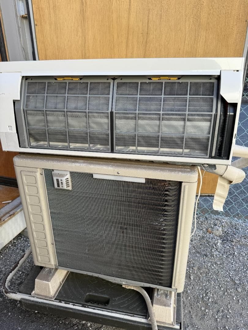 日立 ルームエアコン 白くまくん RAS-KW22J 2020年製 6畳用