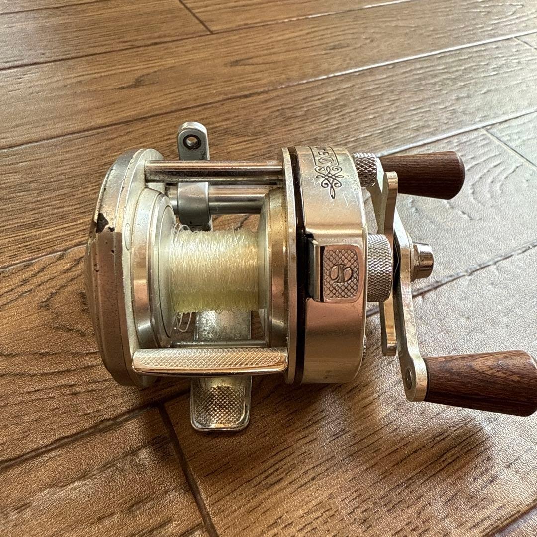 SHIMANO ベイトリール BANTAM 100