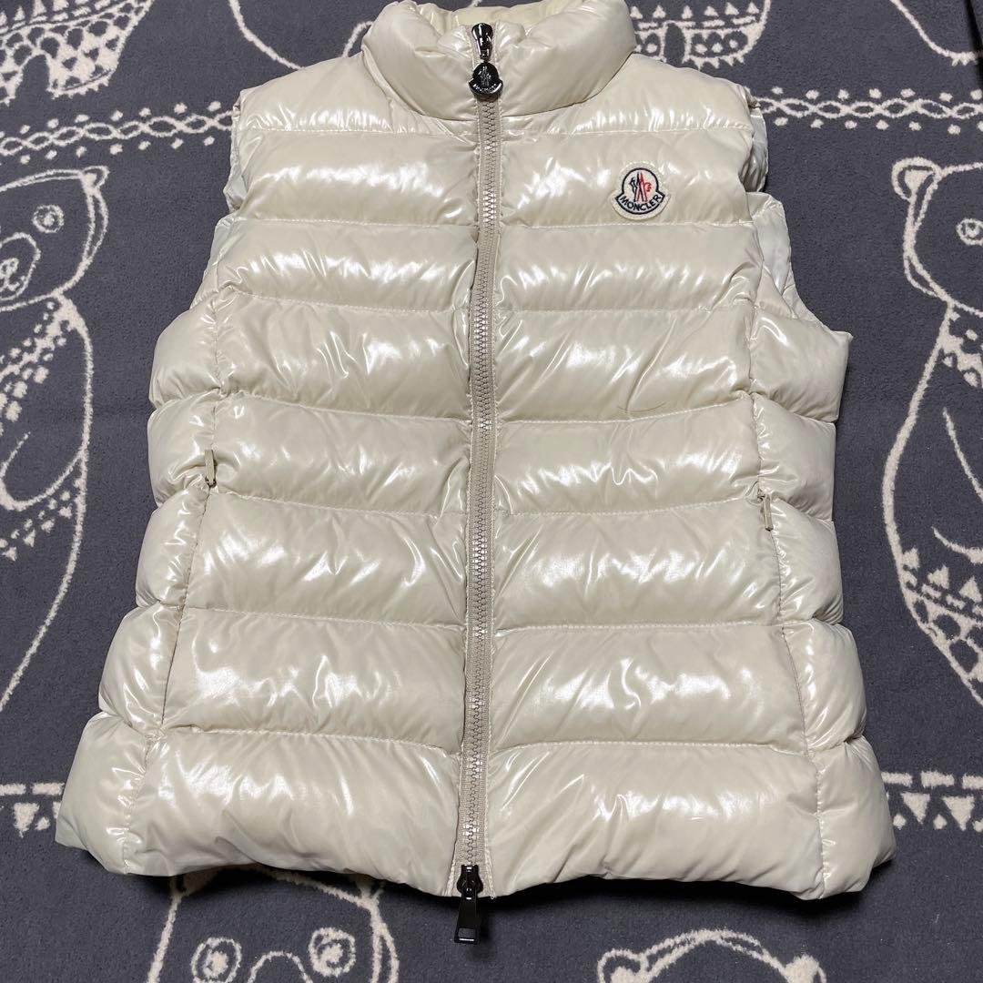 MONCLER オフホワイトダウンベスト