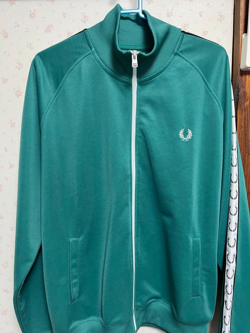 FRED PERRY フレッドペリートラックジャケット