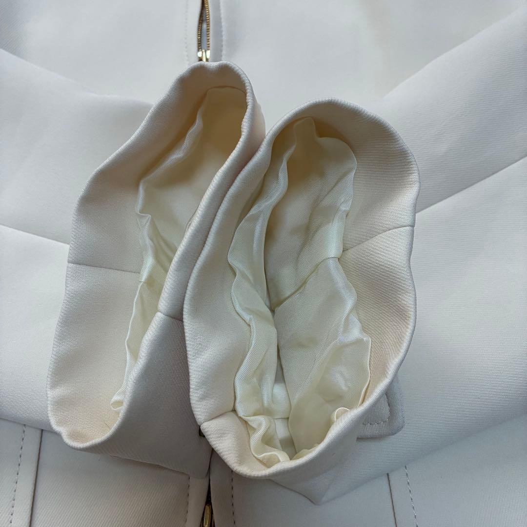 ロペ　三尋木奈保さんコラボ ダブルジップ　ノーカラージャケット　S ホワイト