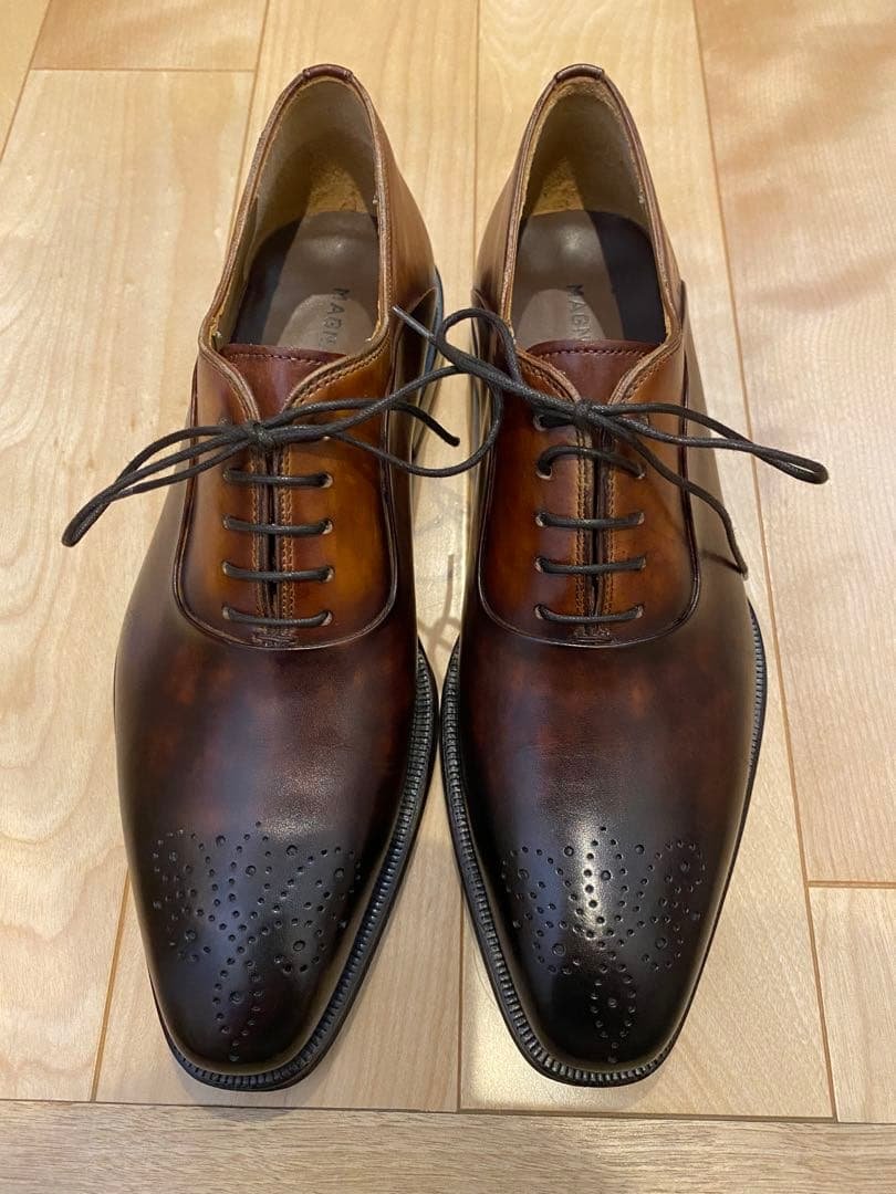 【美品】マグナーニ　ビジネスシューズ