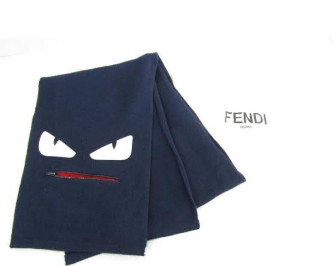 FENDI モンスター　マフラー