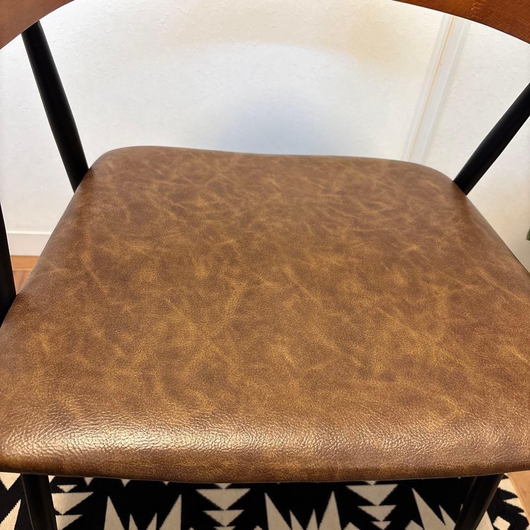 東谷AZUMAYA アームチェア① TEC-63 モダンなダイニングチェア