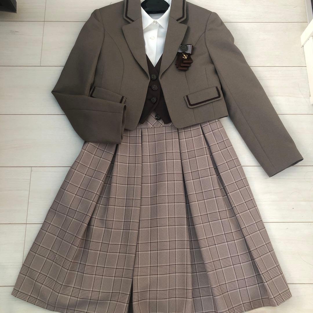 150 女の子　フォーマルスーツ　入学式　卒業式　冠婚葬祭　卒服