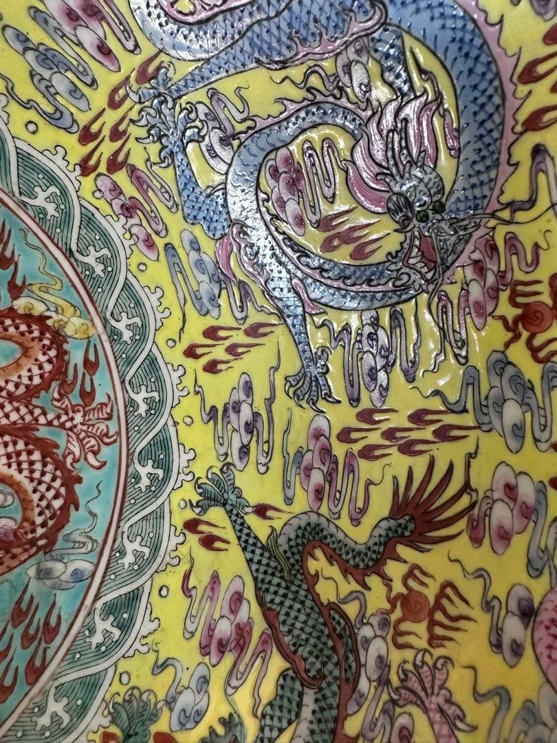中国美術　龍図　乾隆年製　五彩　骨董品　巨大　民国から文化大革命時代
