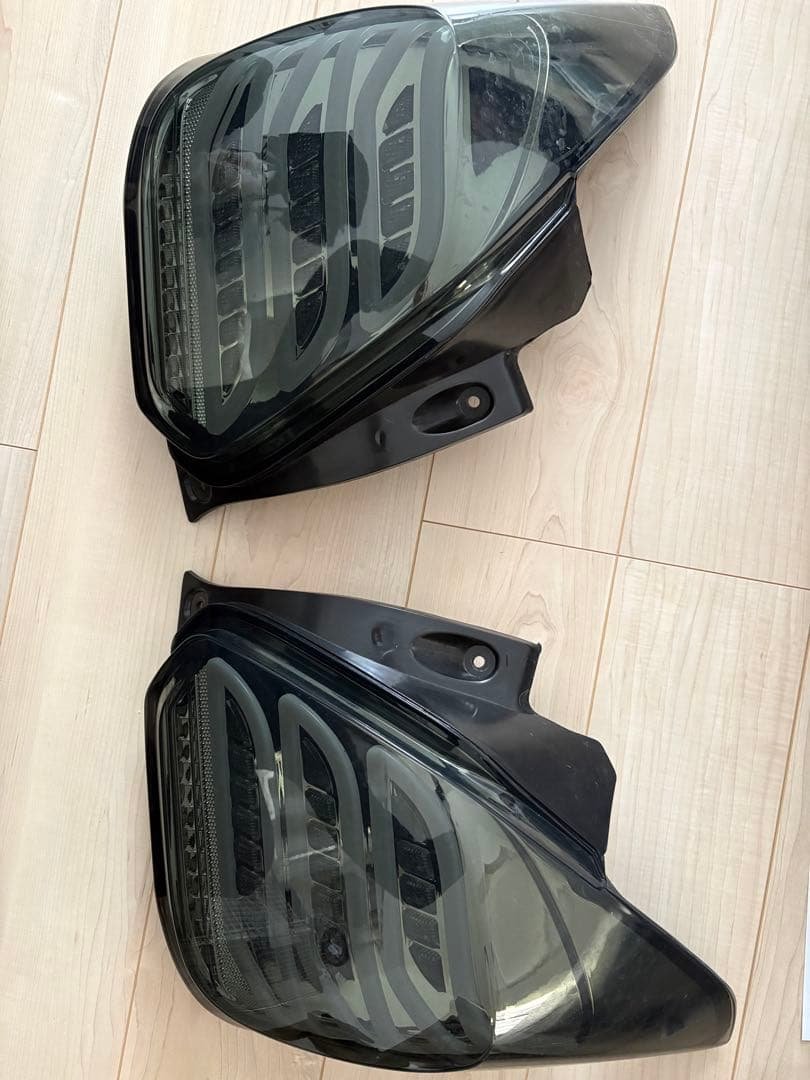 スイフトスポーツ ZC33S LEDテールランプ ライト スモーク