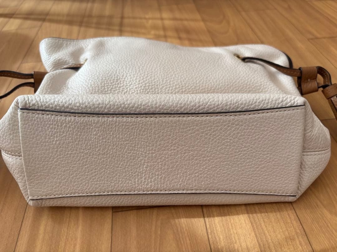 COACH ホワイトレザー ショルダーバッグ