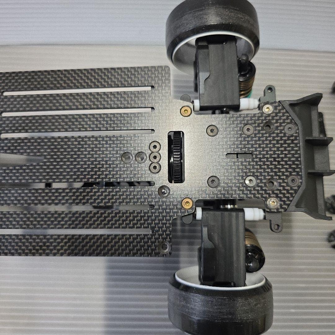 シバタ　GRK4シャーシ&パーツ多数