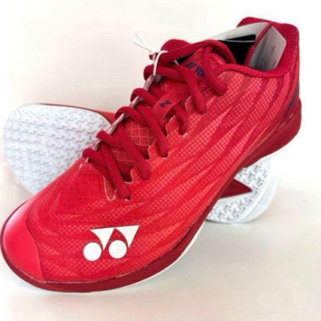 ⭐️限定⭐️ヨネックス パワークッション エアラスZ メン 23.5 ルビーレッド