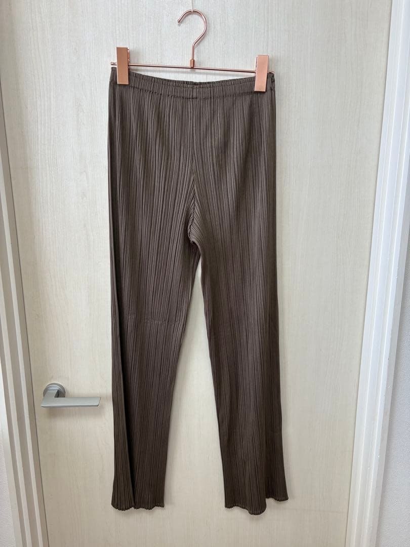 プリーツプリーズ ブラウン パンツ ズボン