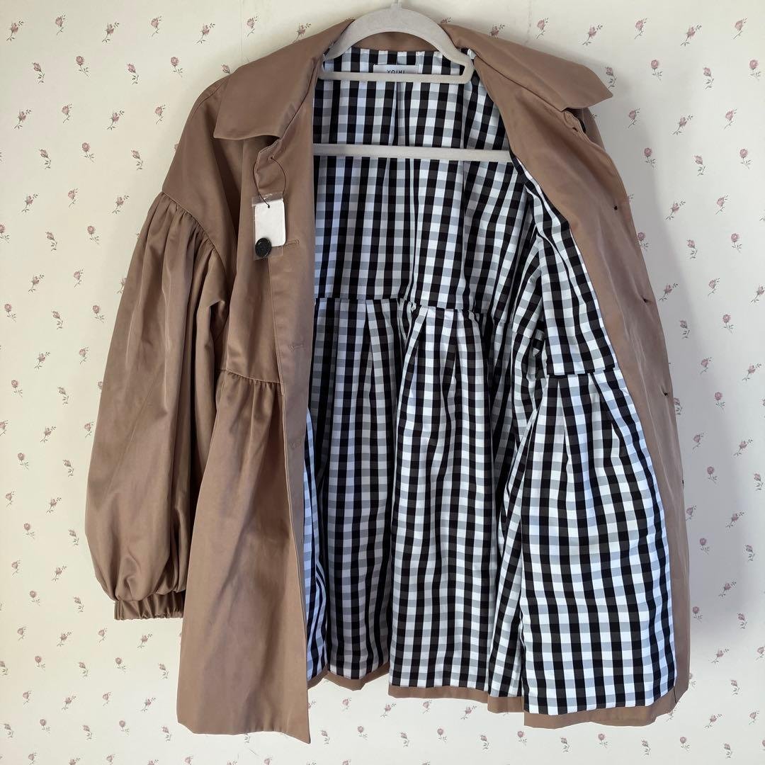 新品タグ付き　YOIHI フリルギャザーステンカラーコート　バルーンスリーブ