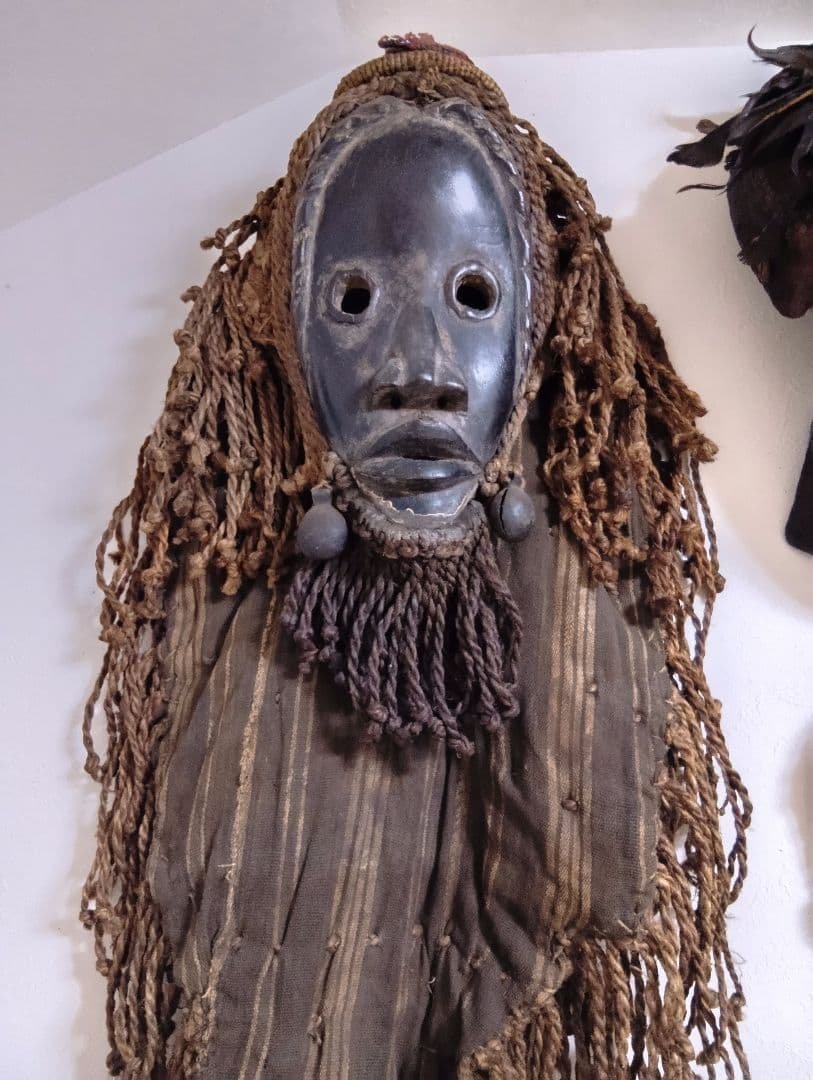 プリミティブアート アフリカ マスク ダン族 仮面 精霊 儀式 祭礼 木彫り