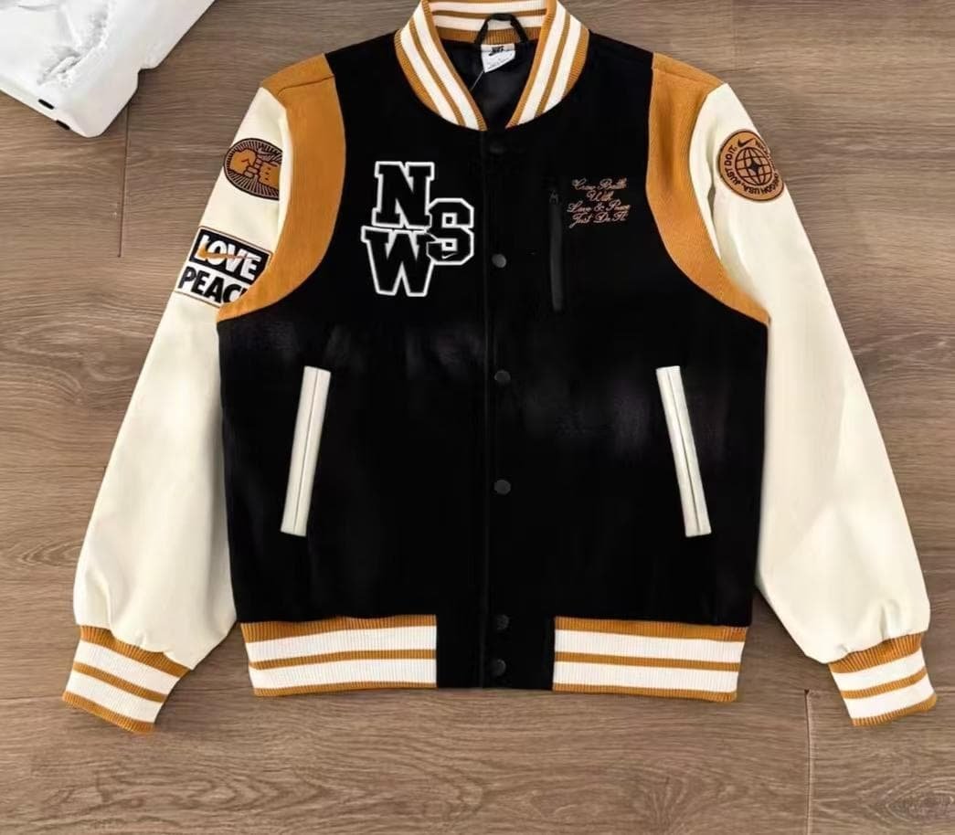 Nike スタジャン