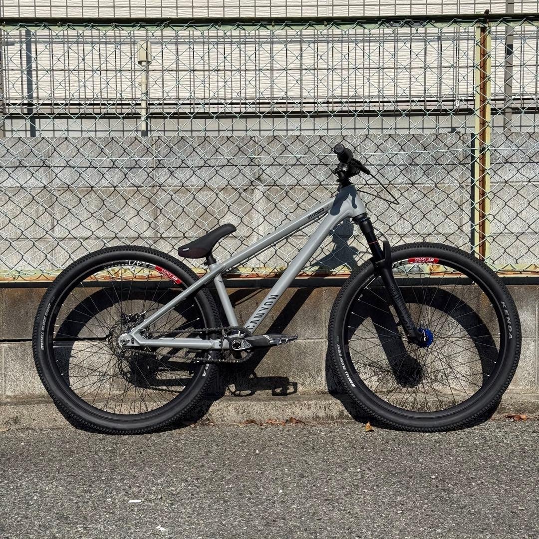 CANYON Stitched360Pro ダートジャンプ ChrisKing