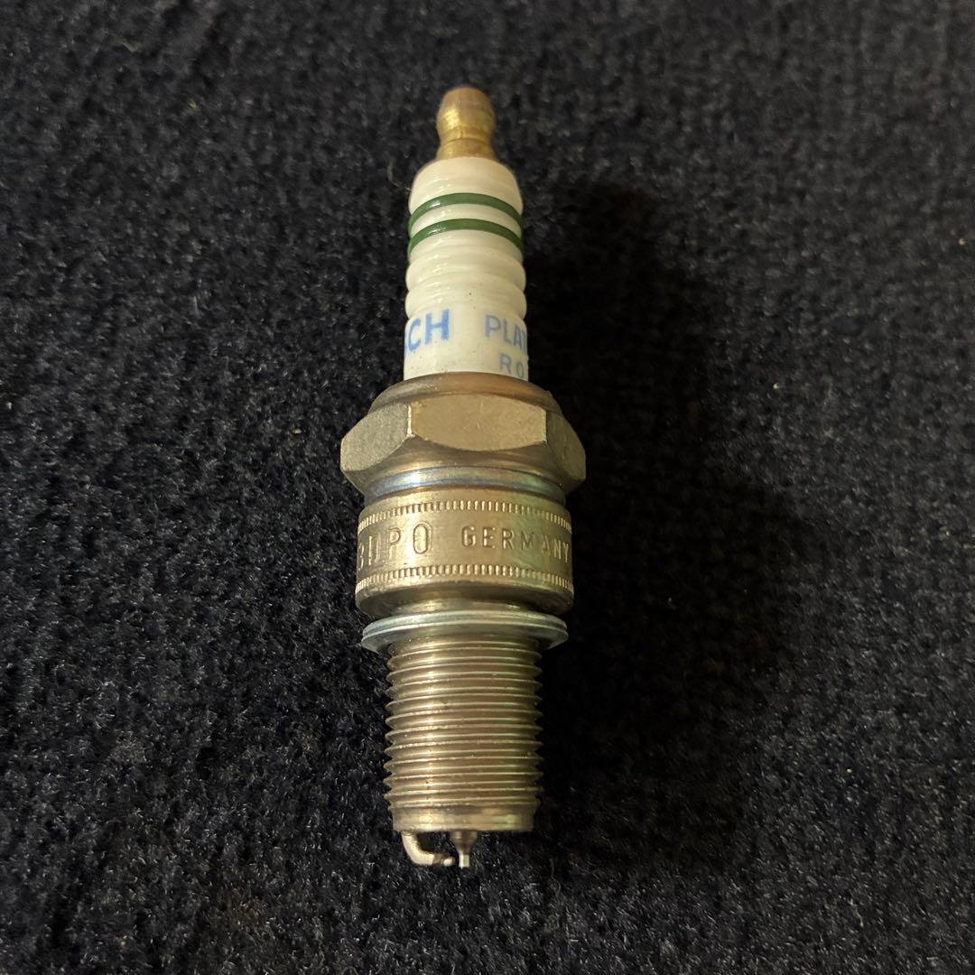 なるBosch プラチナ スパークプラグ14本