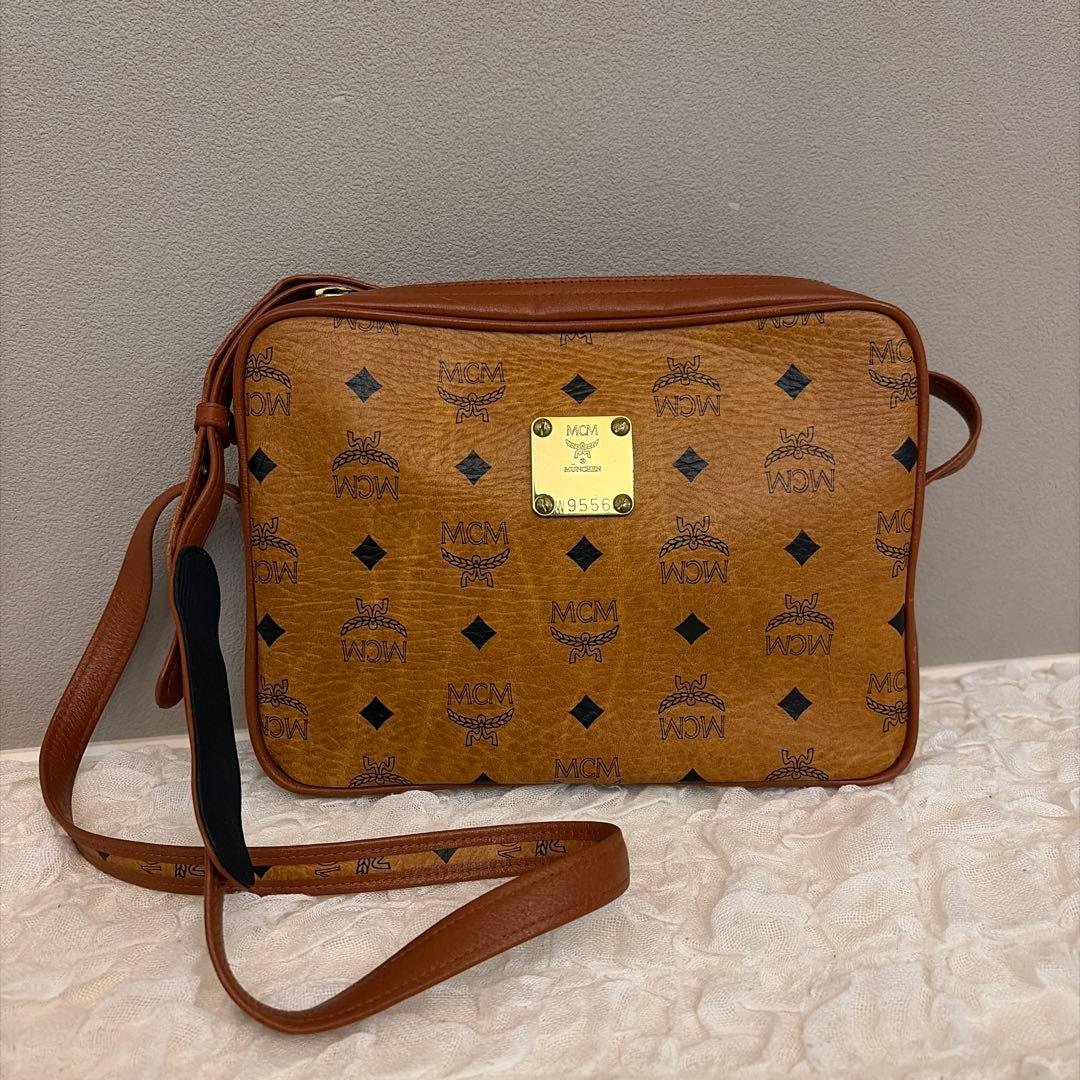 MCM ロゴプリント ショルダーバッグ