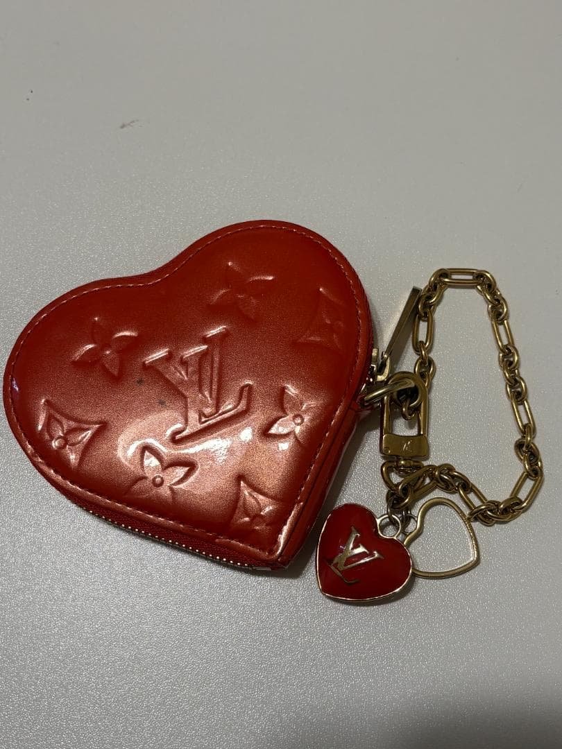 LOUIS VUITTON ケース キーチェーン レッド やや汚れあり