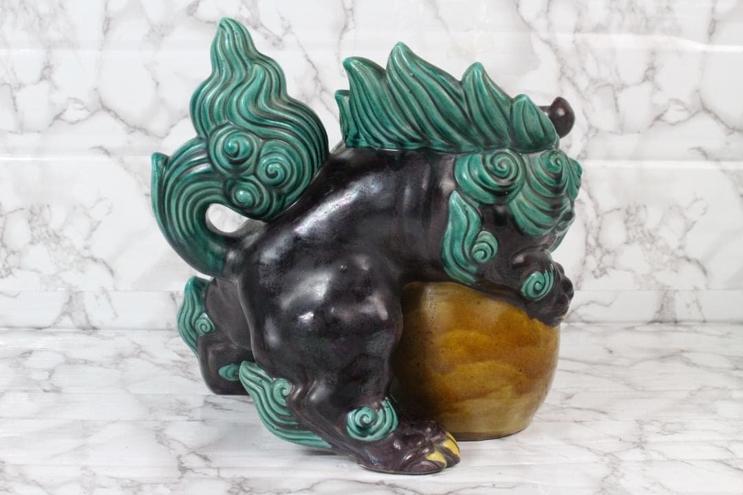 ♡九谷焼 大吉 糠川清章 玉乗り獅子 獅子像 赤獅子 縁起物 色絵 置物 魔除け